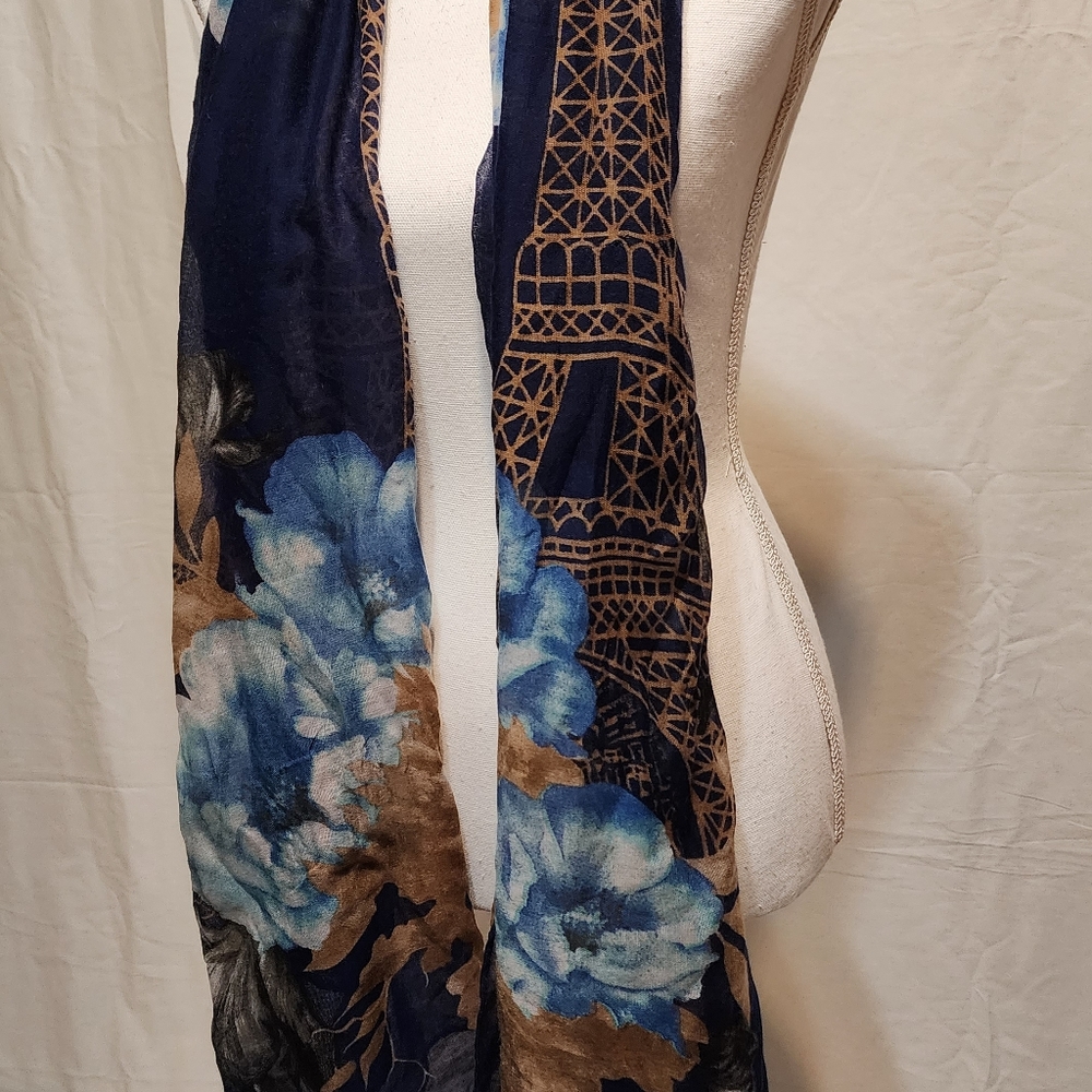 Paris Inspired Versatile Scarf โจ๏ธ - Picture 6 of 7